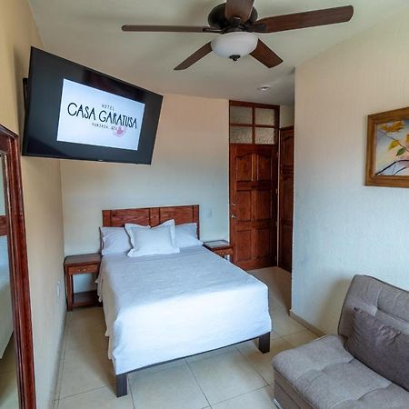 Hotel Casa Garatusa Yuriria Extérieur photo